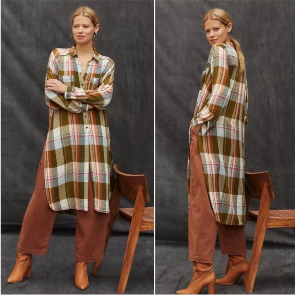 Anthropologie
ANTHROPOLOGIE
Pilcro Side-Slit Maxi
Tunic Button down Size 1X
